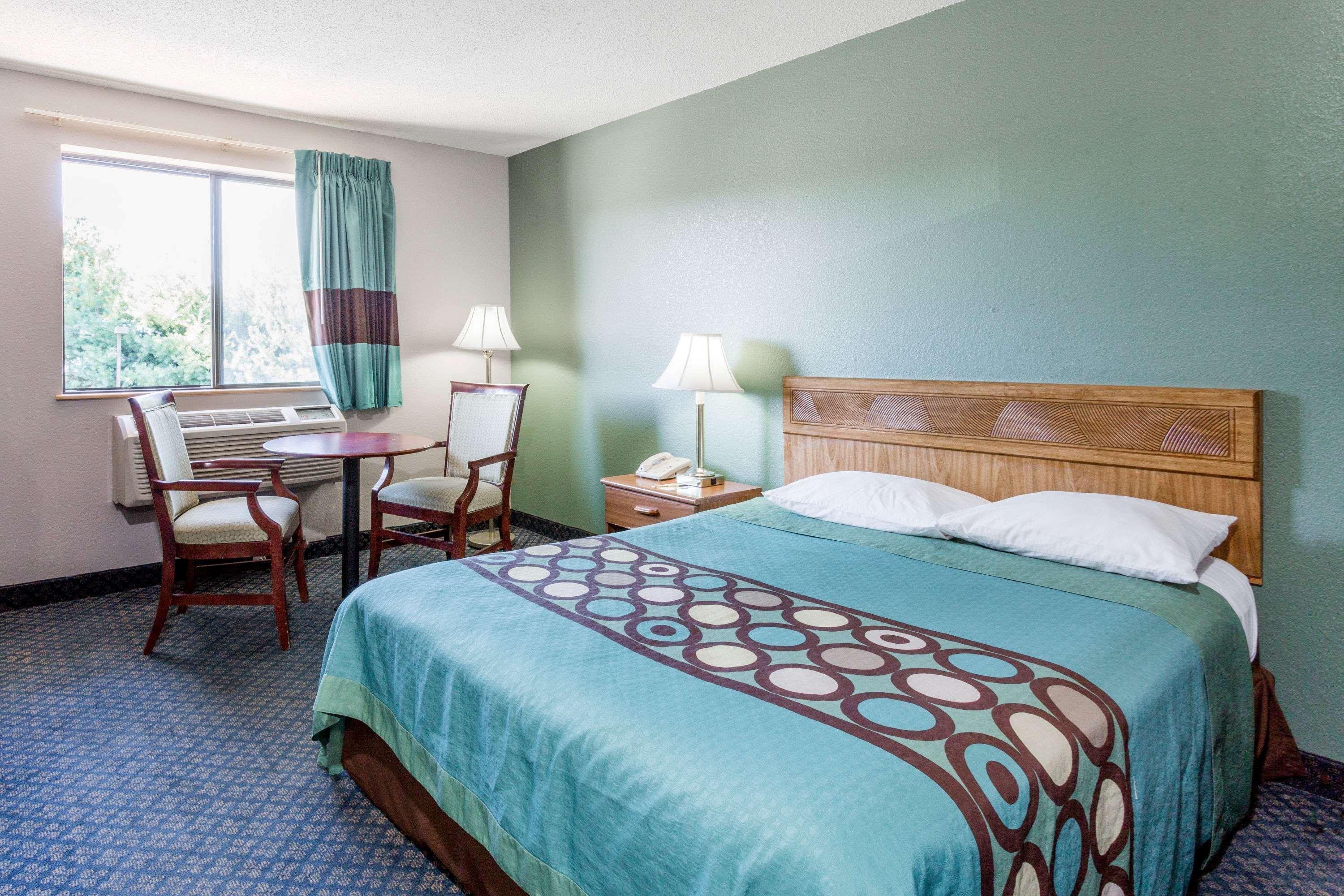 Super 8 By Wyndham Richmond Midlothian Turnpike Hotel Eksteriør billede