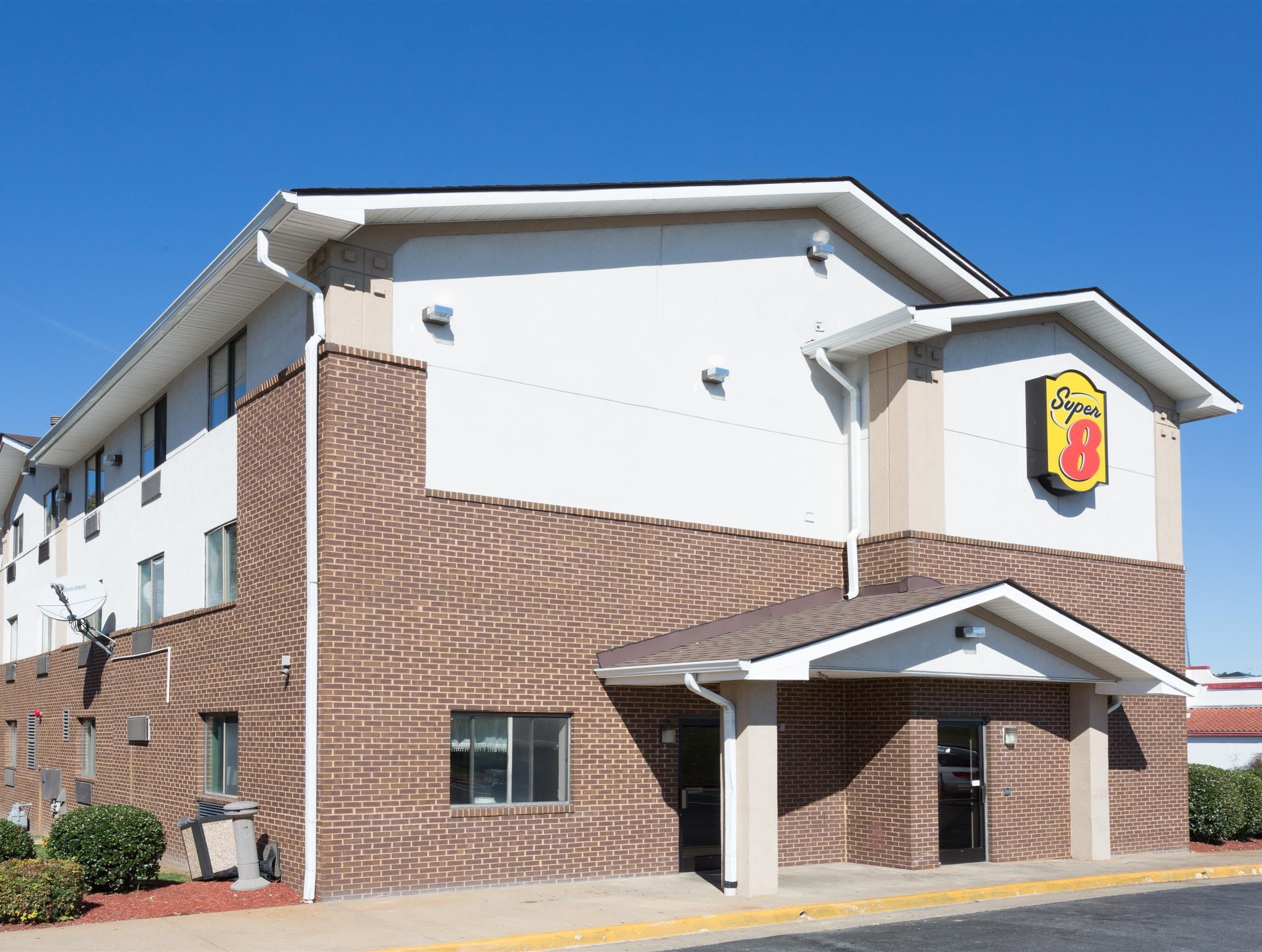 Super 8 By Wyndham Richmond Midlothian Turnpike Hotel Eksteriør billede