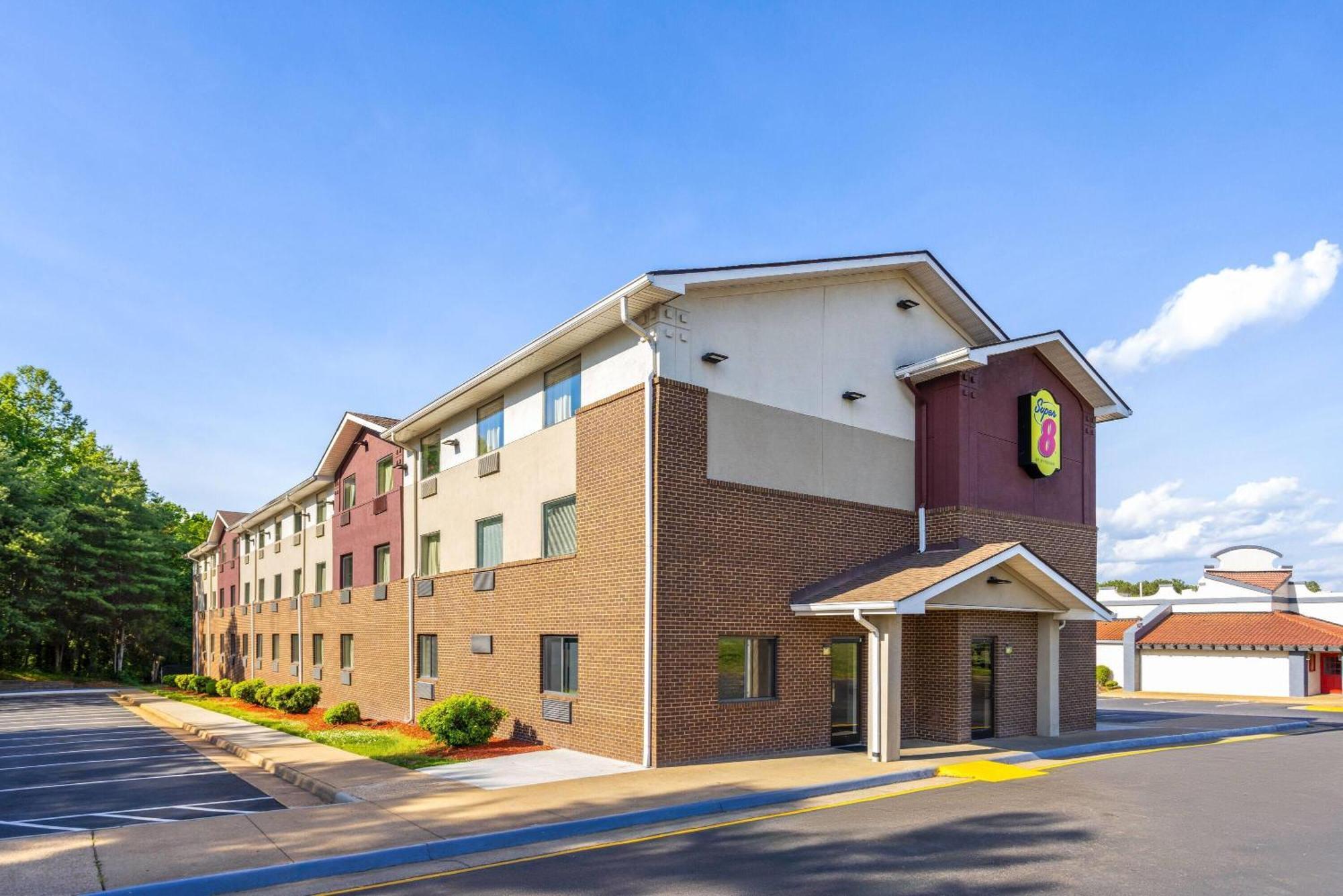 Super 8 By Wyndham Richmond Midlothian Turnpike Hotel Eksteriør billede